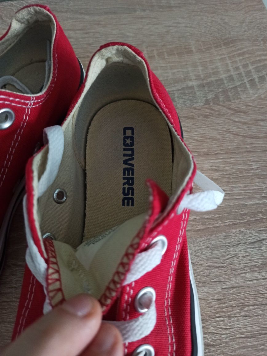 Trampki krótkie czerwone Converse rozm.36,5
