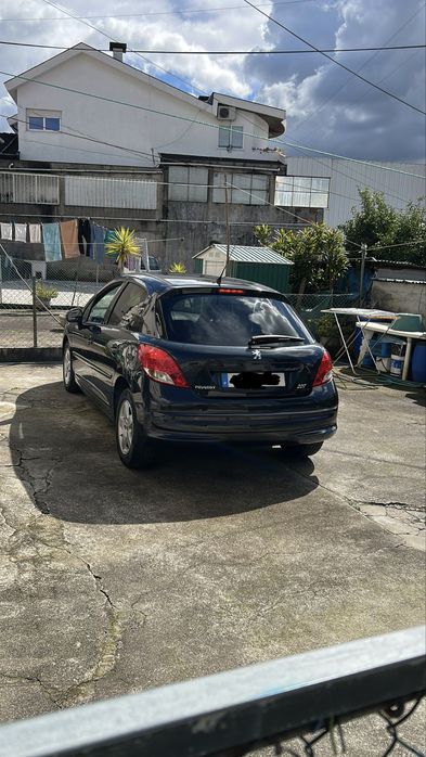 Peugeot duzendos e sete