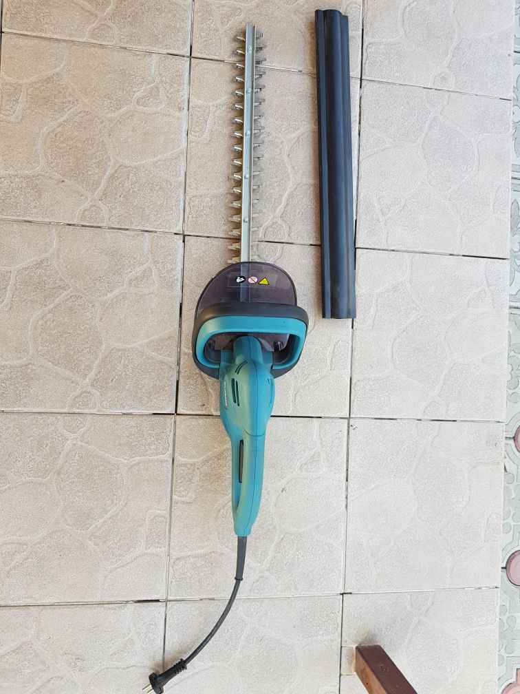 Продам кущоріз Макіта