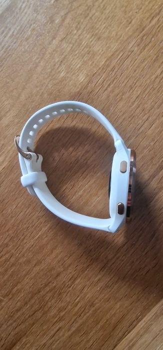 Smartwatch Garmin Venu 2S, złoty + gratis folia na ekran.