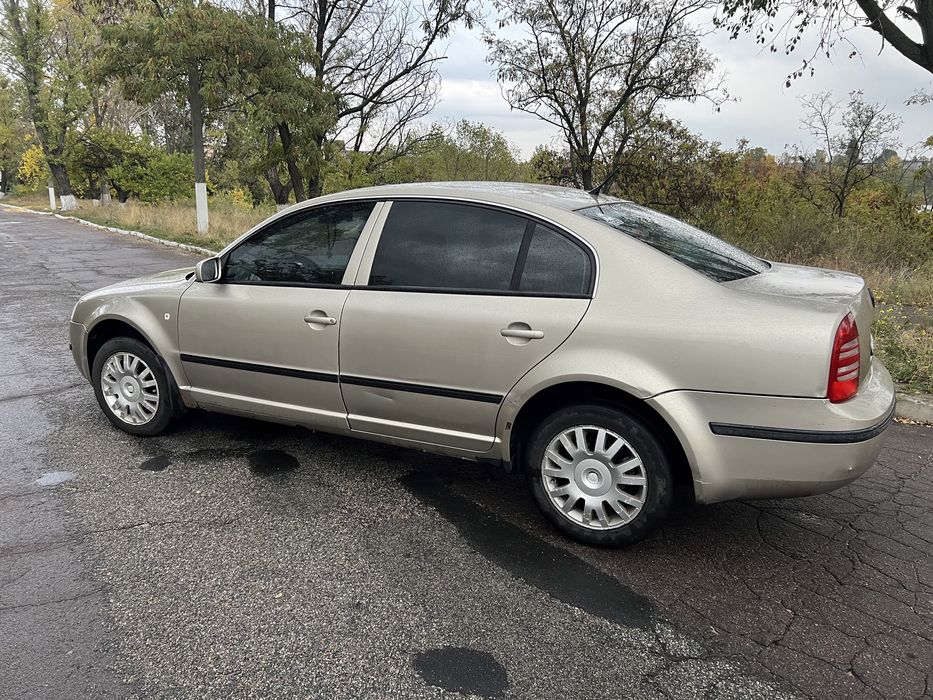 Шкода суперб 2006 года