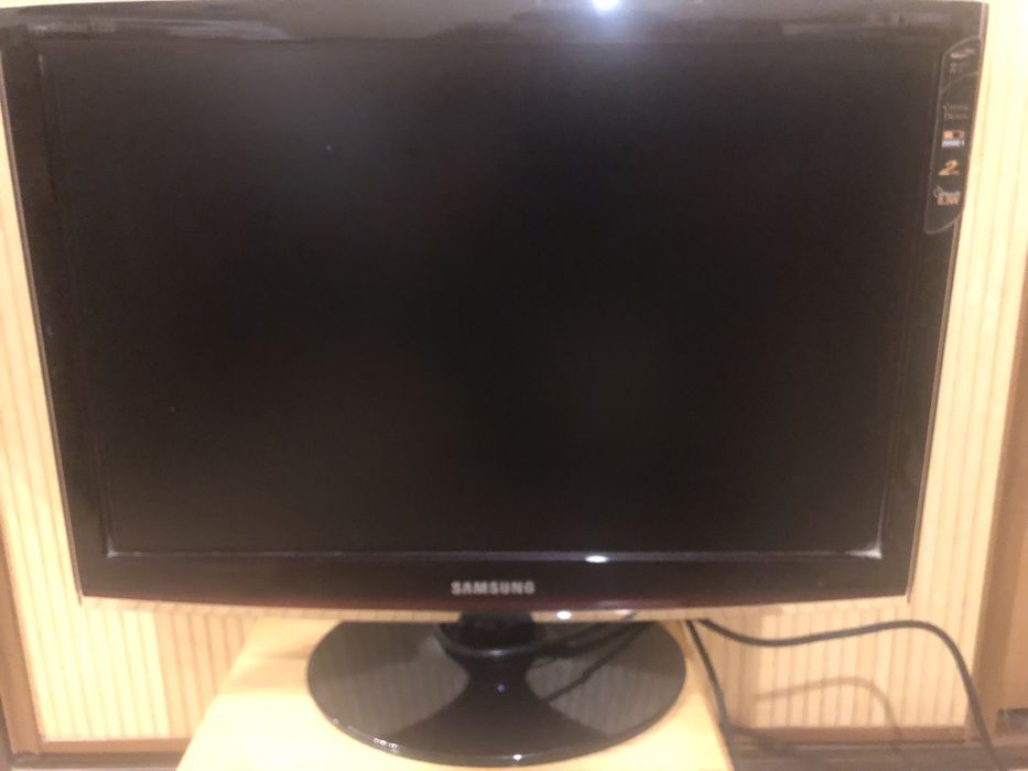 Монітор samsung syncmaster t220