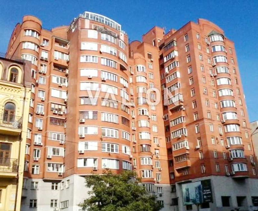 Продаж 3 кімн. кв. вул. Золотоустівська, 10-12, площа Галицька, Центр