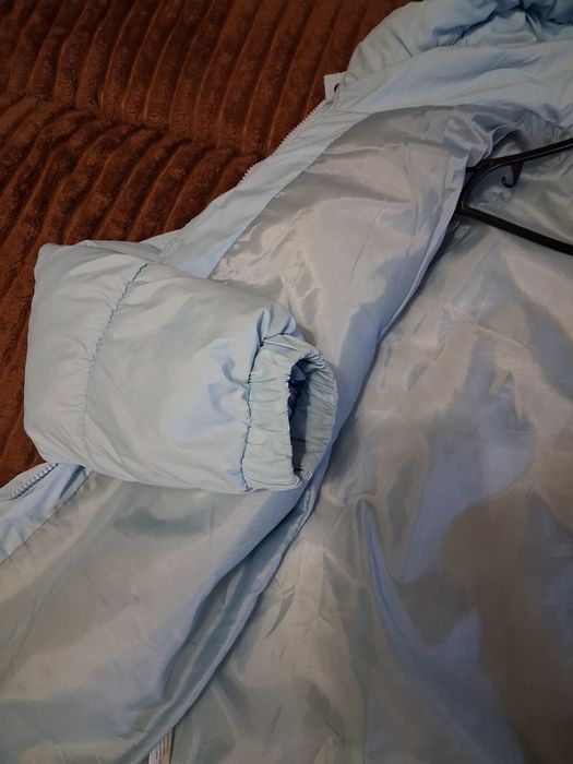 Зимова жіноча куртка