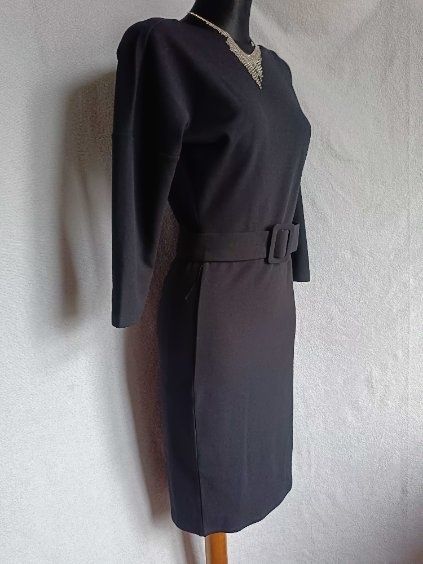 Sukienka czarna z paskiem elegancka 34/36 rozmiar