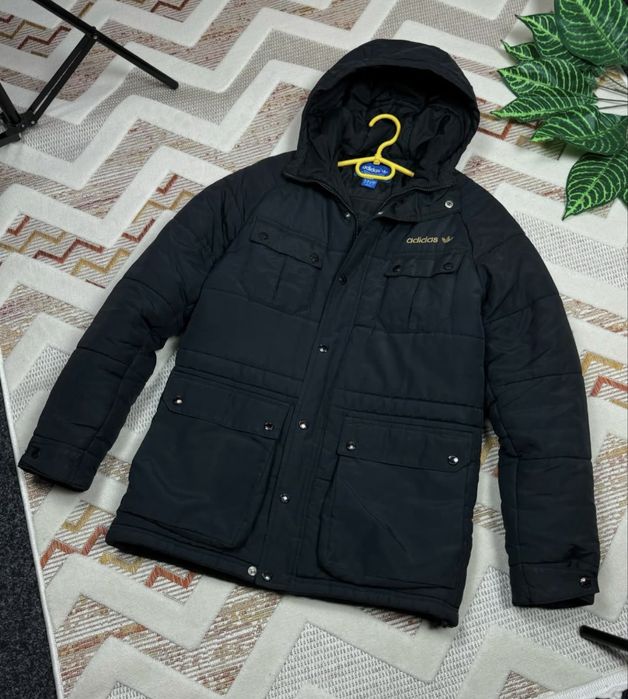 Пуховик adidas orlginal парка зимняя размер Хс-С ( смотрите замеры )