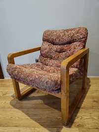 Fotel drewniany w kwiaty PRL lata 80