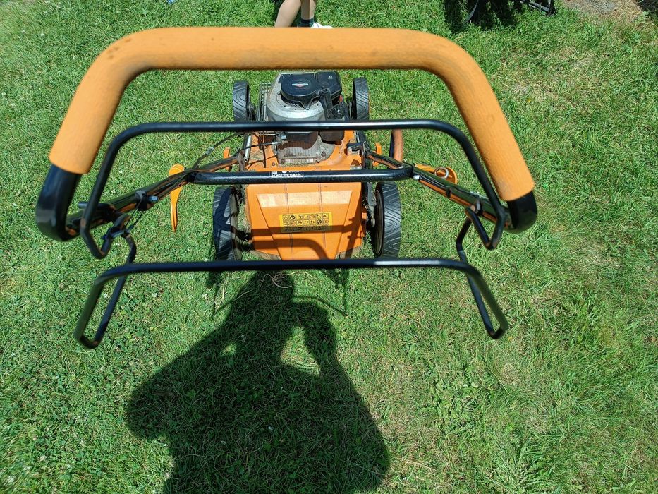 Kosiarka NAC z silnikiem briggs&statton z napędem