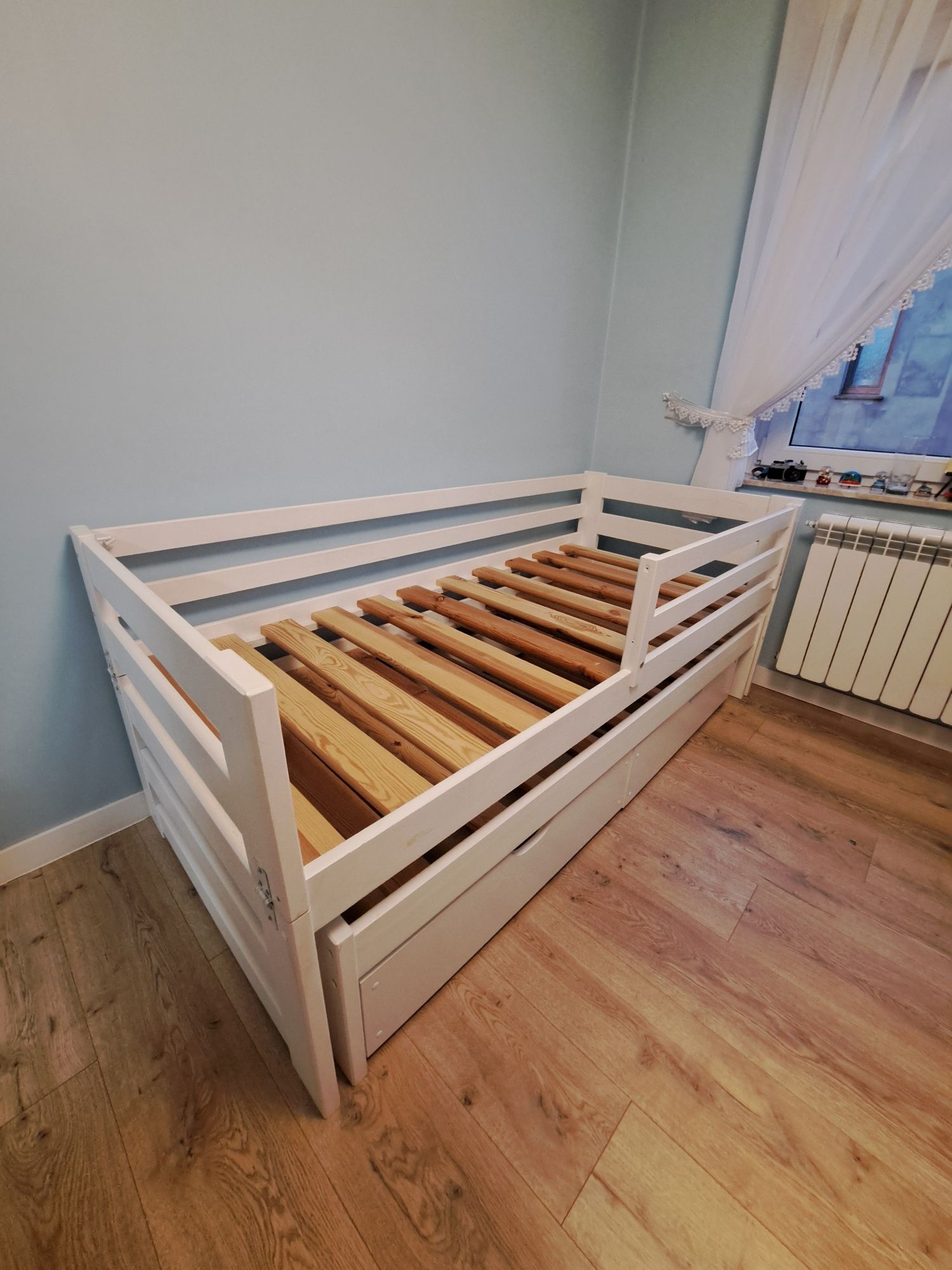 Łóżko dziecięce rozkładane na dwie osoby 180x80+80 plus komoda gratis