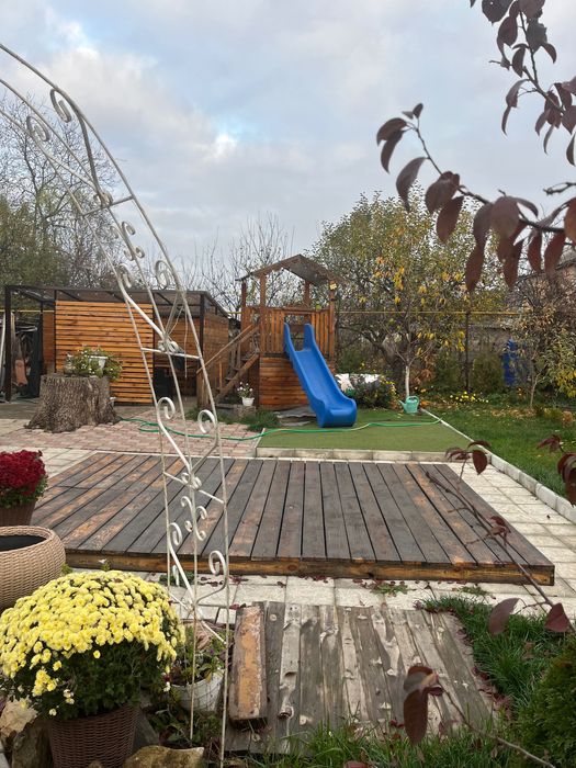 Продаж будинку або бізнес