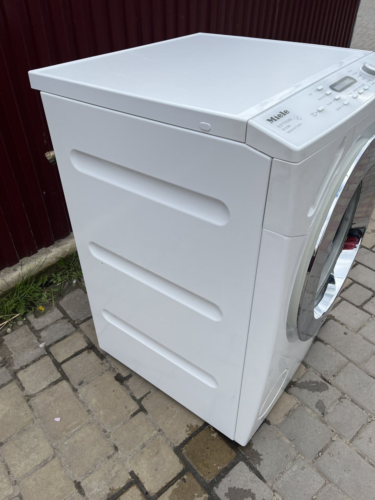 Стіральна машинка  Miele W4146