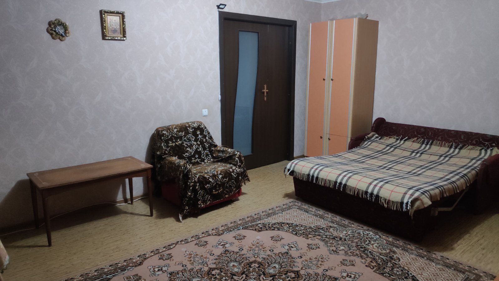 Без посередників.Здам 2-кімнатну квартиру з ремонтом в центрі міста.