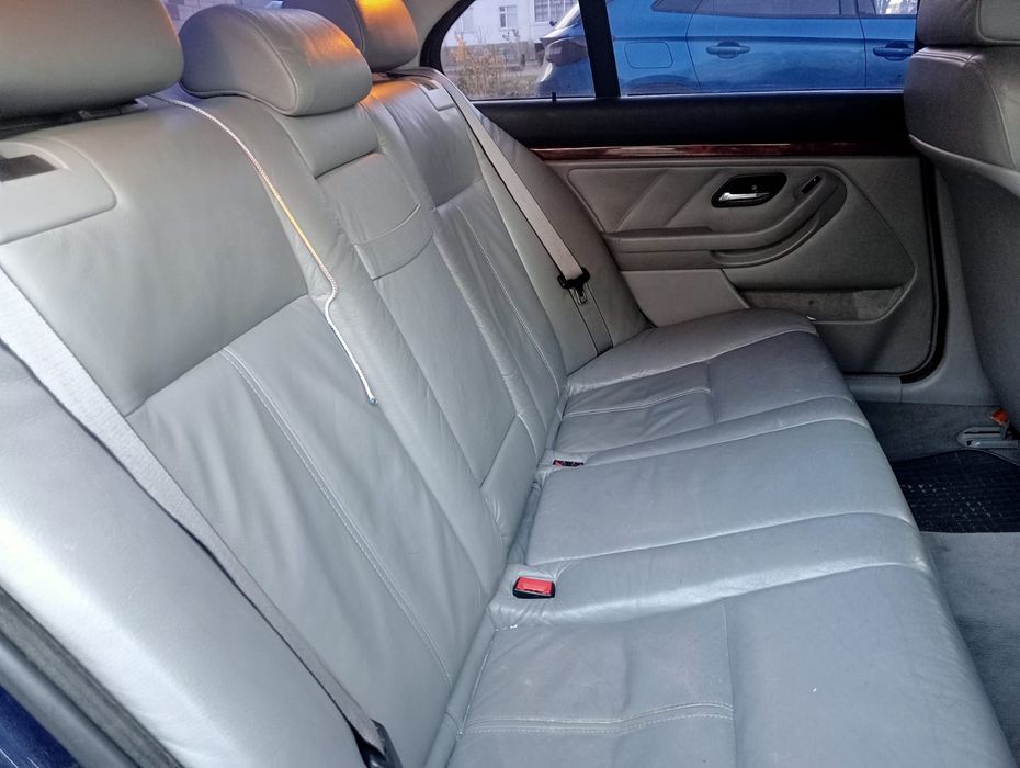 Продам свою БМВ 528і