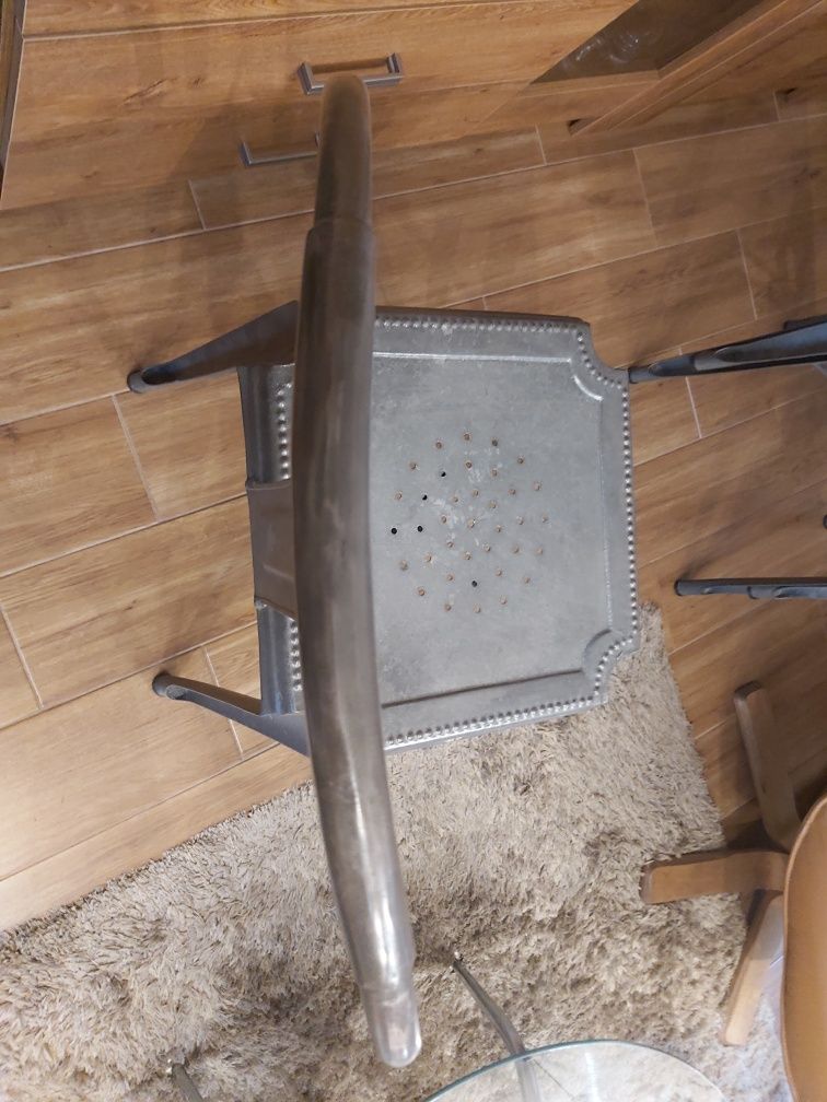 Metalowe krzesła - 3 sztuki