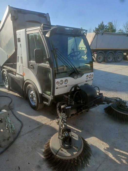 Zamiatarka, zamiatanie parkingów ulic, usługi zamiatania