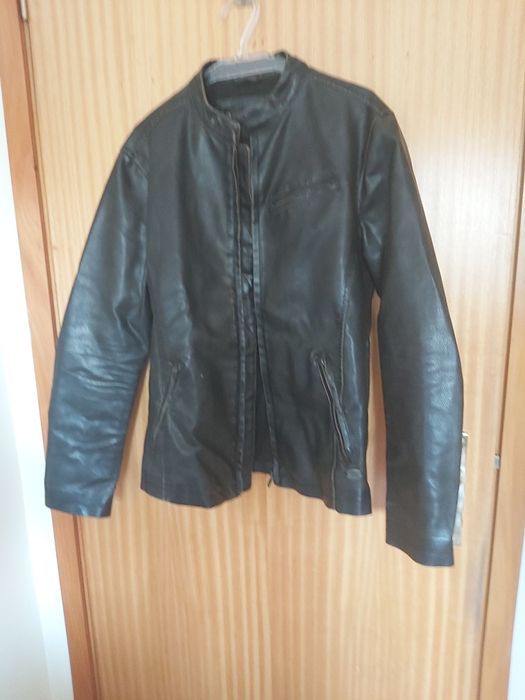 Blusão de homem de couro.