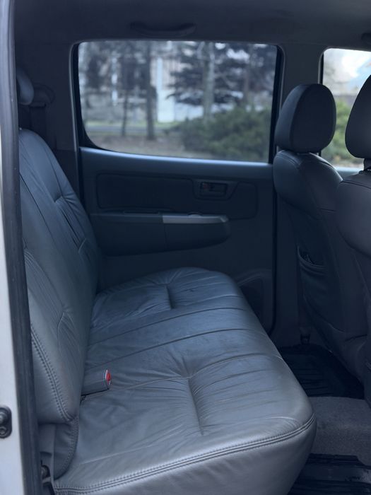TOYOTA HILUX 2007 3.0 дизель