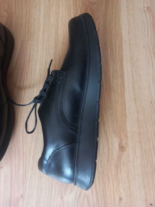 Мужские новые кожаные туфли M & S 41 p.