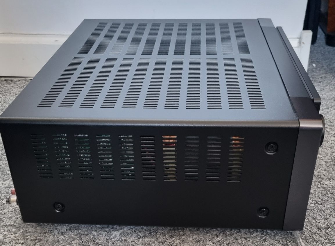 Amplituner Marantz Cinema 50