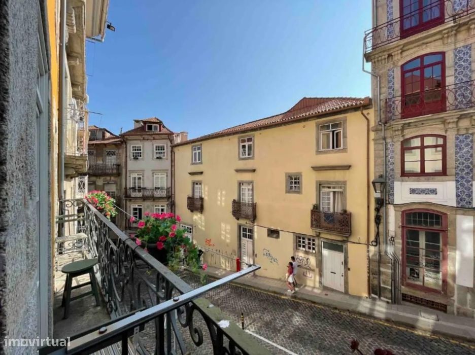 Estúdio - localizado em São Nicolau Porto