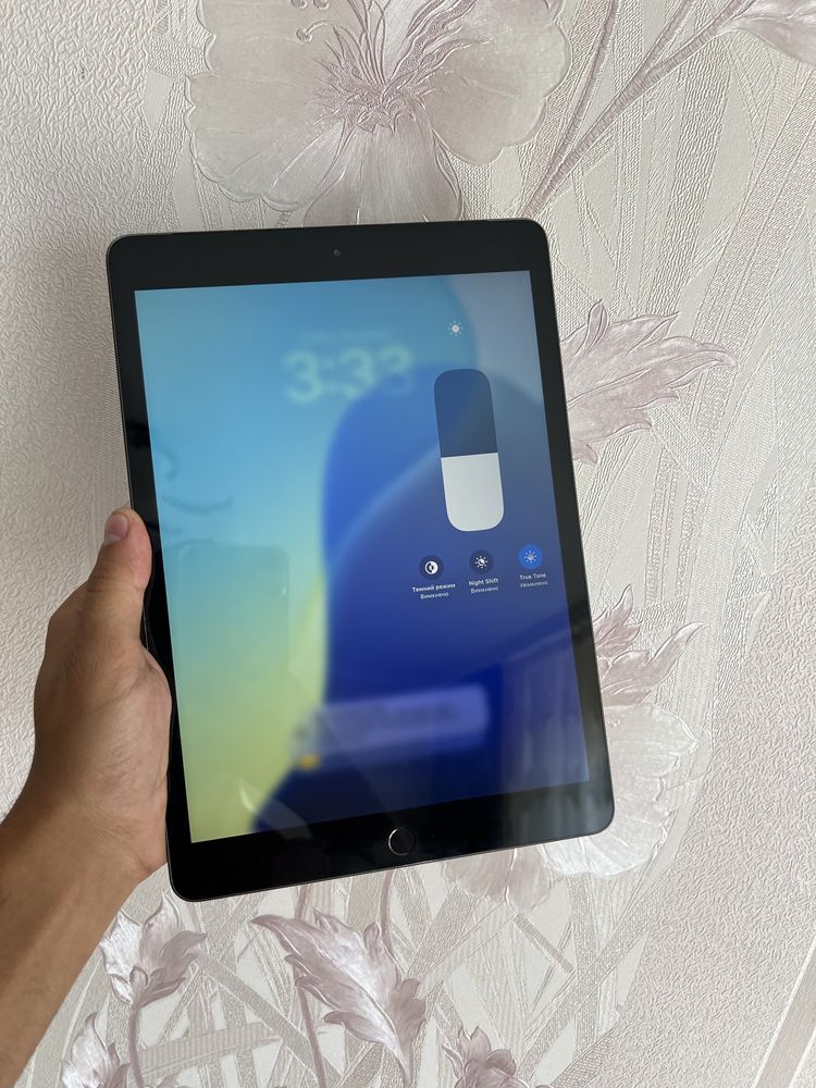 iPad 8 32 GB WI FI + LTE
