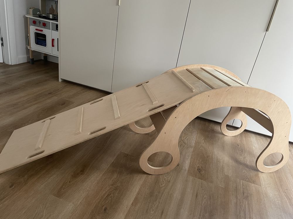 Drewniany Bujak montessori zjezdzalnia drabinka