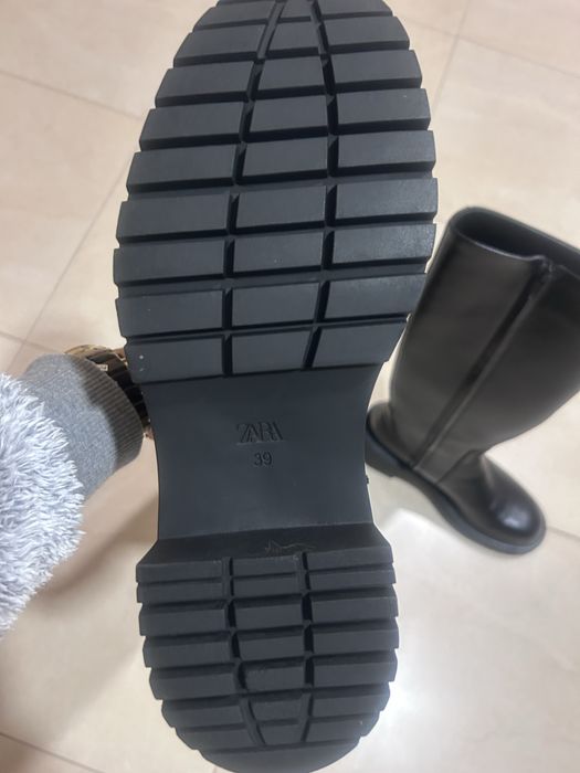 Botas cano alto da Zara 39 Novas