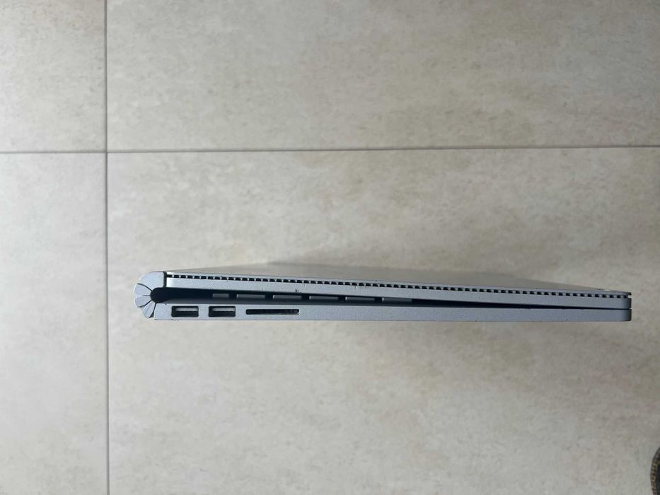 Продам ноутбук Microsoft Surface Book 1 i7/16Gb/512Gb