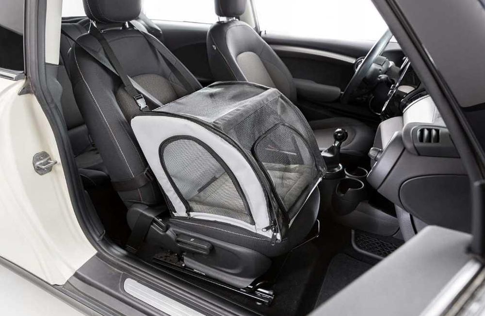 Fotelik samochodowy dla malego psa Trixie