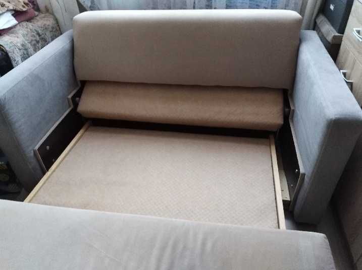 ŁADNA SofA dwuosobowa
