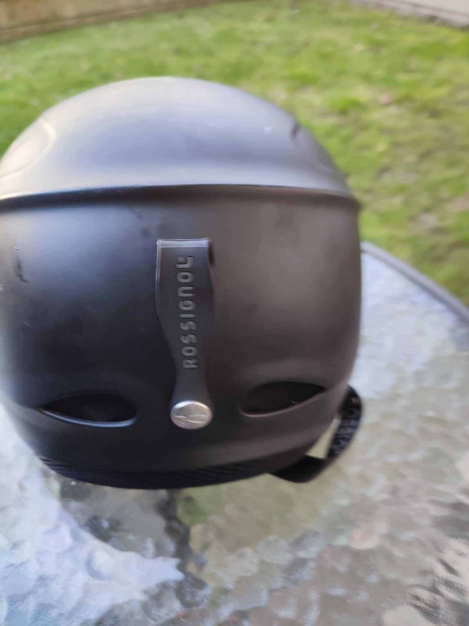 kask narciarski rossignol