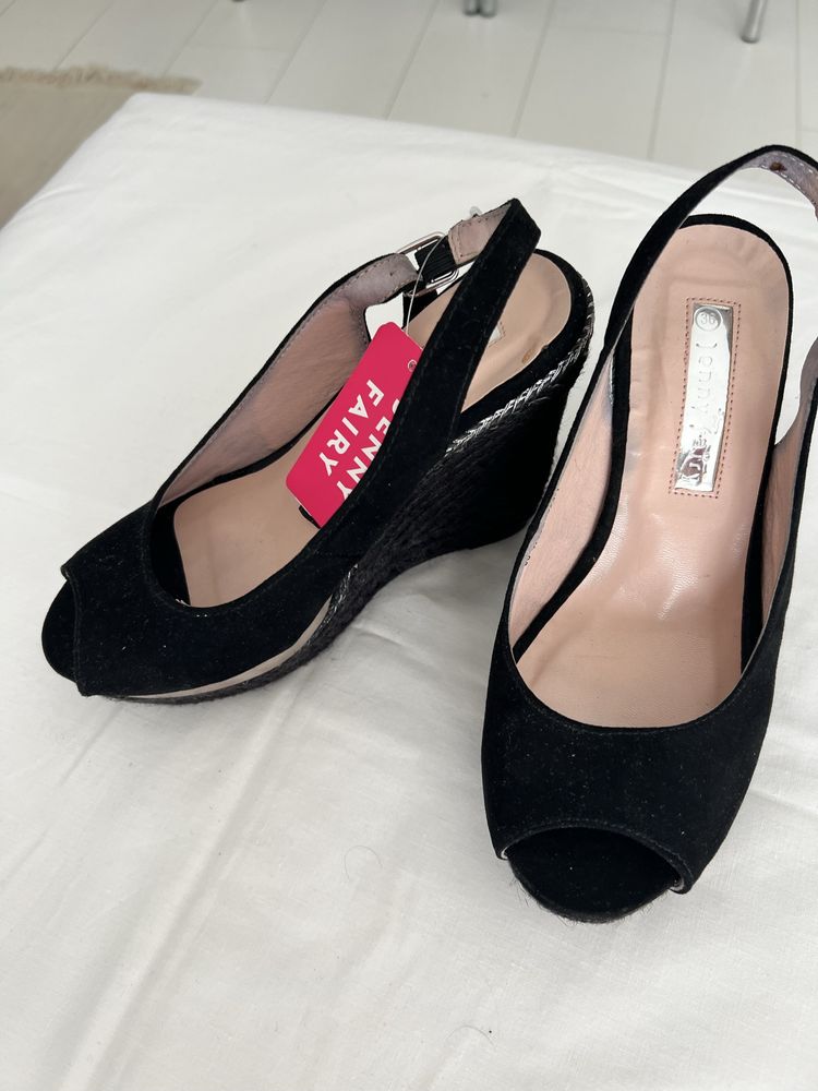 Stylowe nowe buty na koturnie z paskiem z tyłu, Jenny Fairy, Ccc, 36
