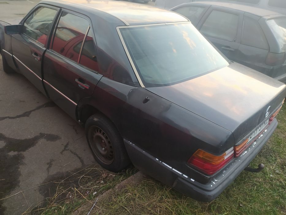 Продам Мерседес 124 на 2.0 на газу