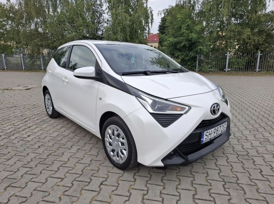 Aygo X-play Pełny serwis Super stan Serwis Do jazdy od zaraz Dostawa