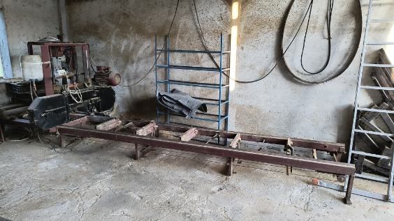 trak taśmowy elektryczny
