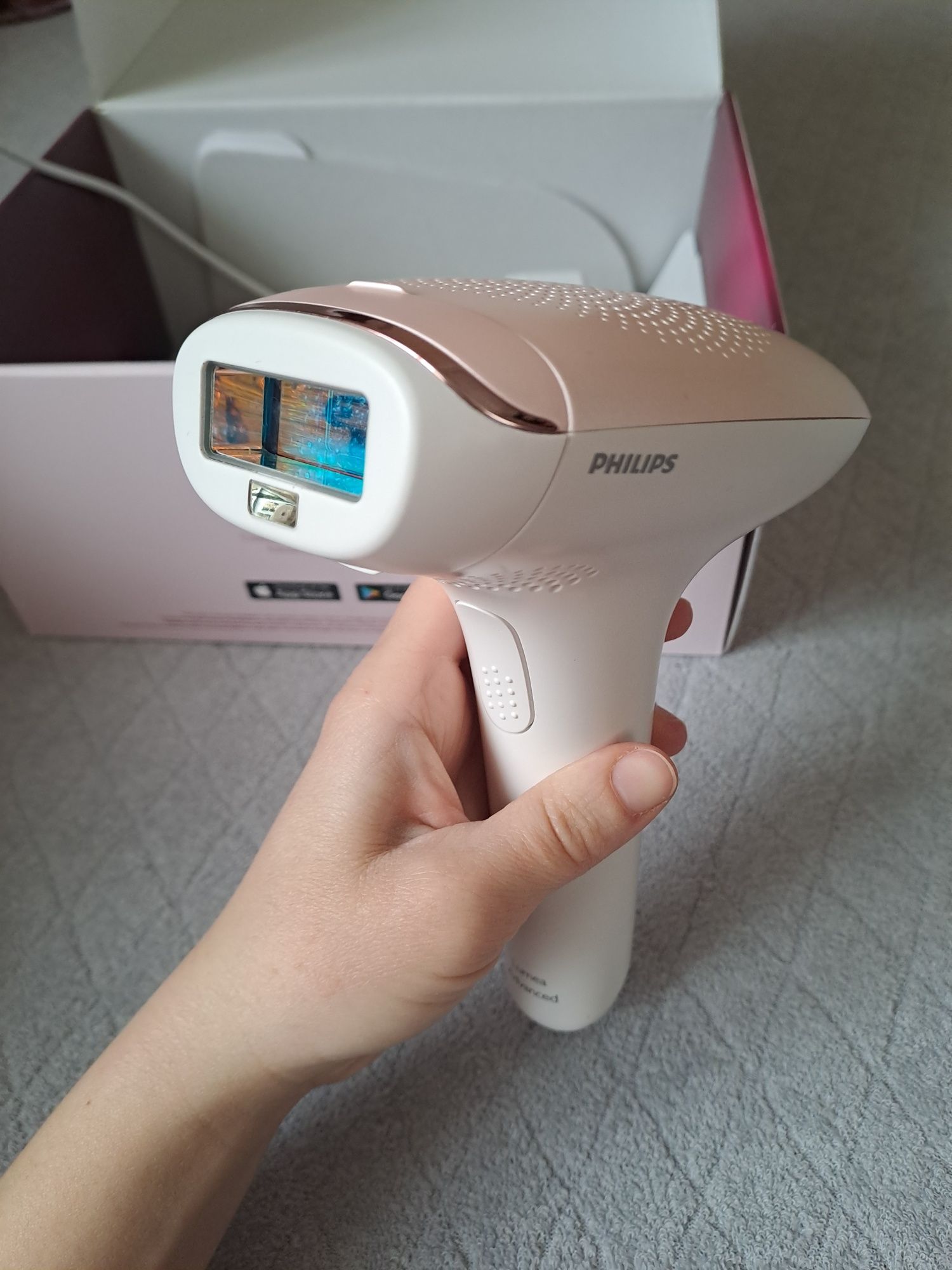 Фотоепілятор Philips lumea advanced