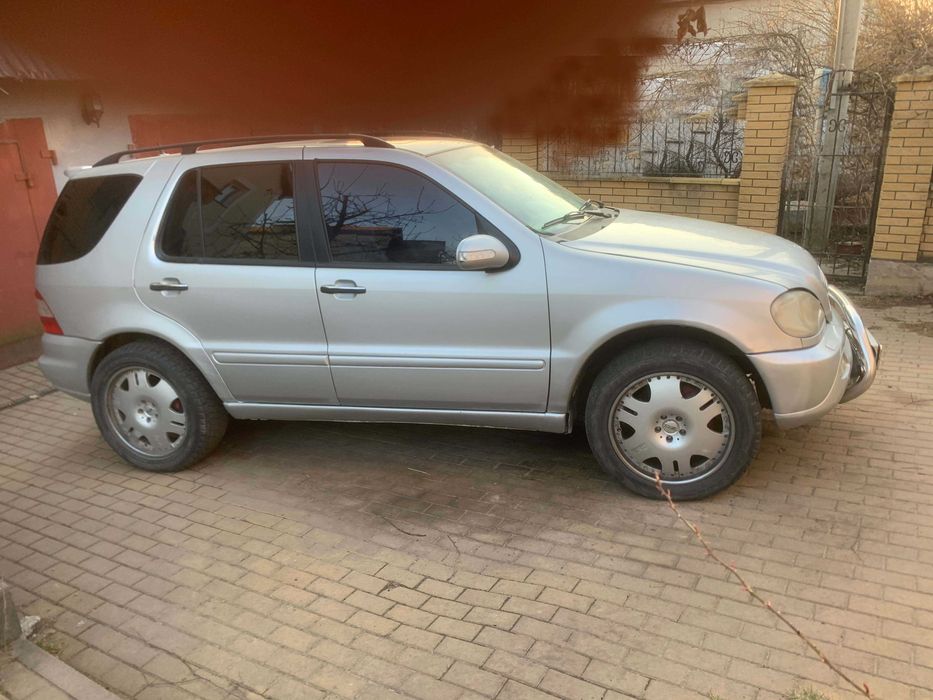 Mercedes-Benz M-Class