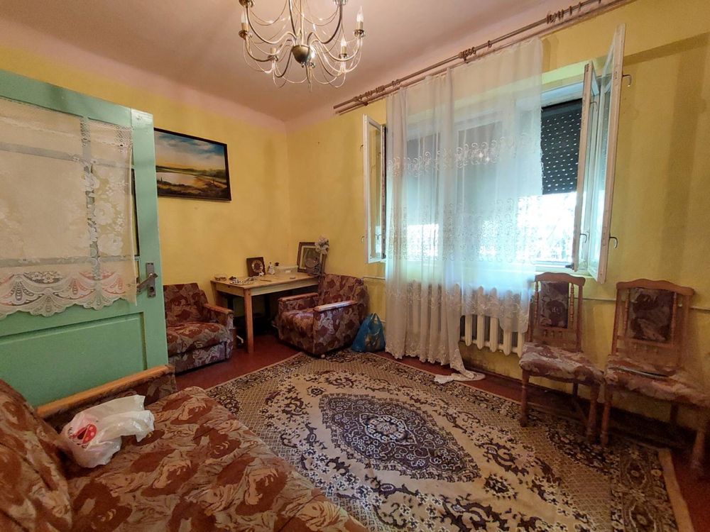 Безкоштовне прожиття або на обмін на квартиру в Ужгороді