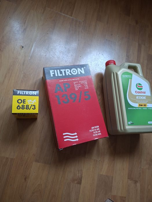 Olej Castrol 5W 30 zestaw filtrów do wymiany Skoda Superb 3