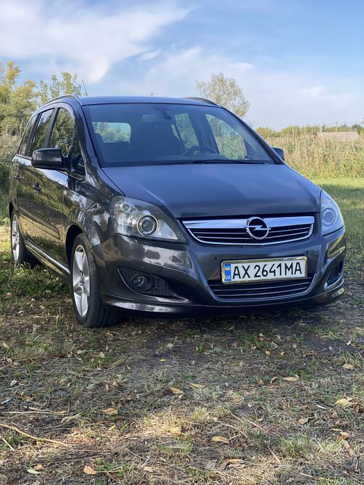 Продам Opel Zafira B 7мест