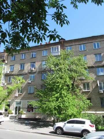 Тарасівська Льва Толстого Університет 3 кімн квартира 90м2