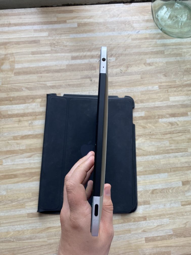 iPad 1 A1337 Black 32GB 3G
