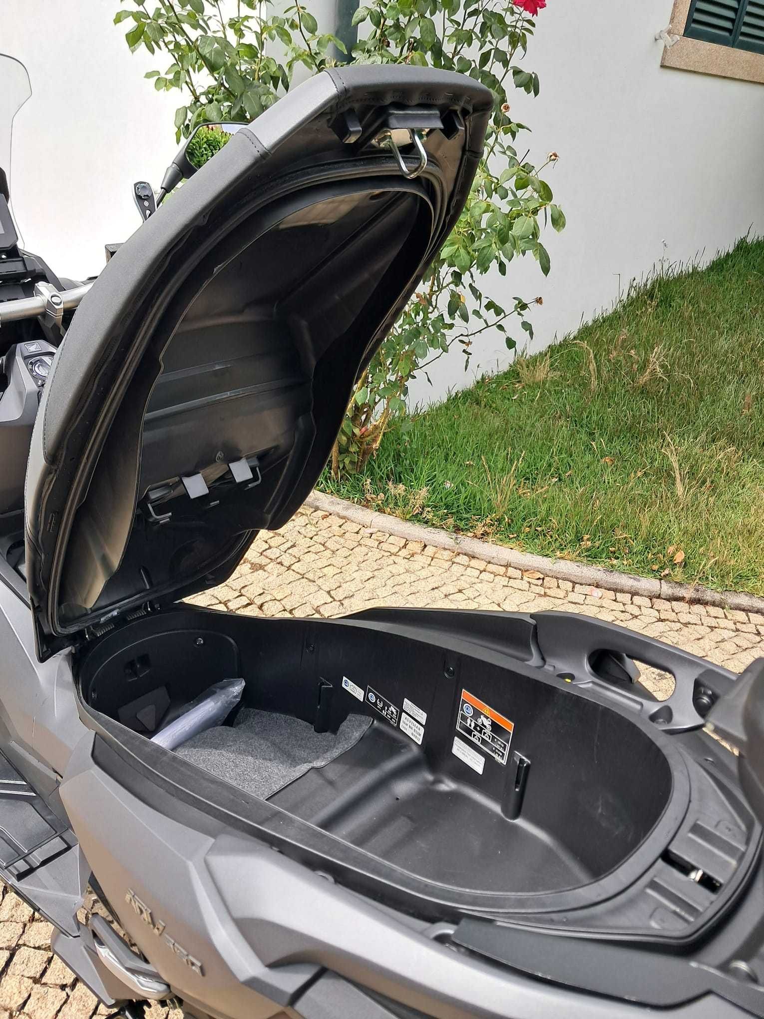 Honda ADV 350 ano 2022