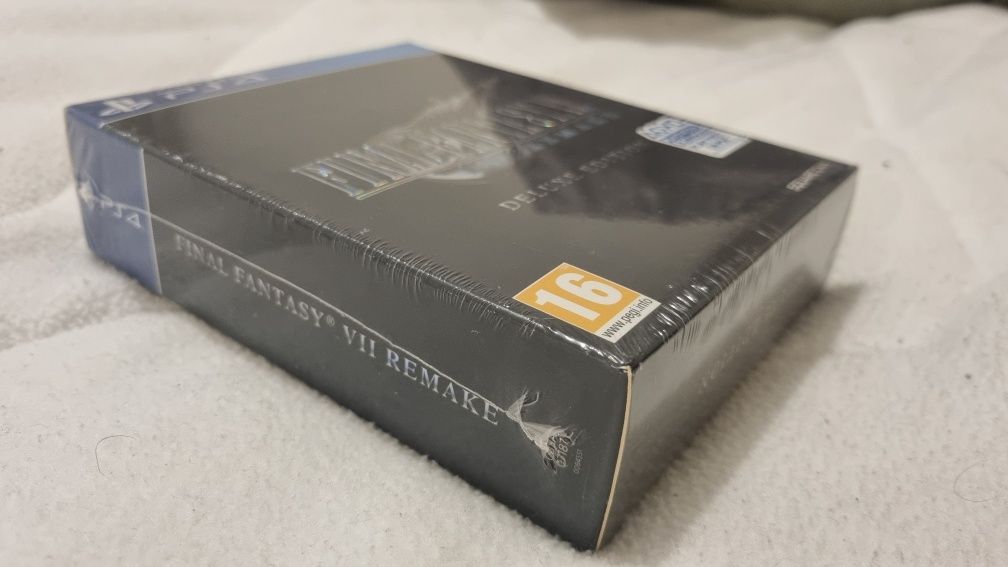Final Fantasy VII Remake Deluxe Edition PS4