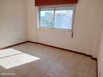 Apartamento T1 para Venda em Loures