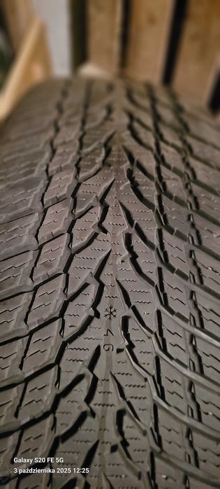 Sprzedam kpl opon zimowych Nokian 16 z ladnym bieznikiem