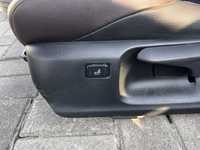 Toyota CHR fotele kanapa boczki pol skora brazowa