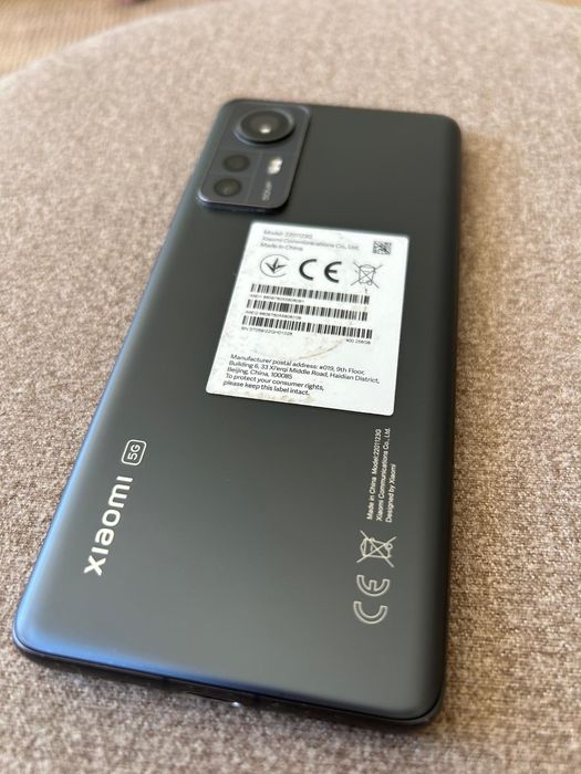 Xiaomi 12 - 8+4RAM  256GB