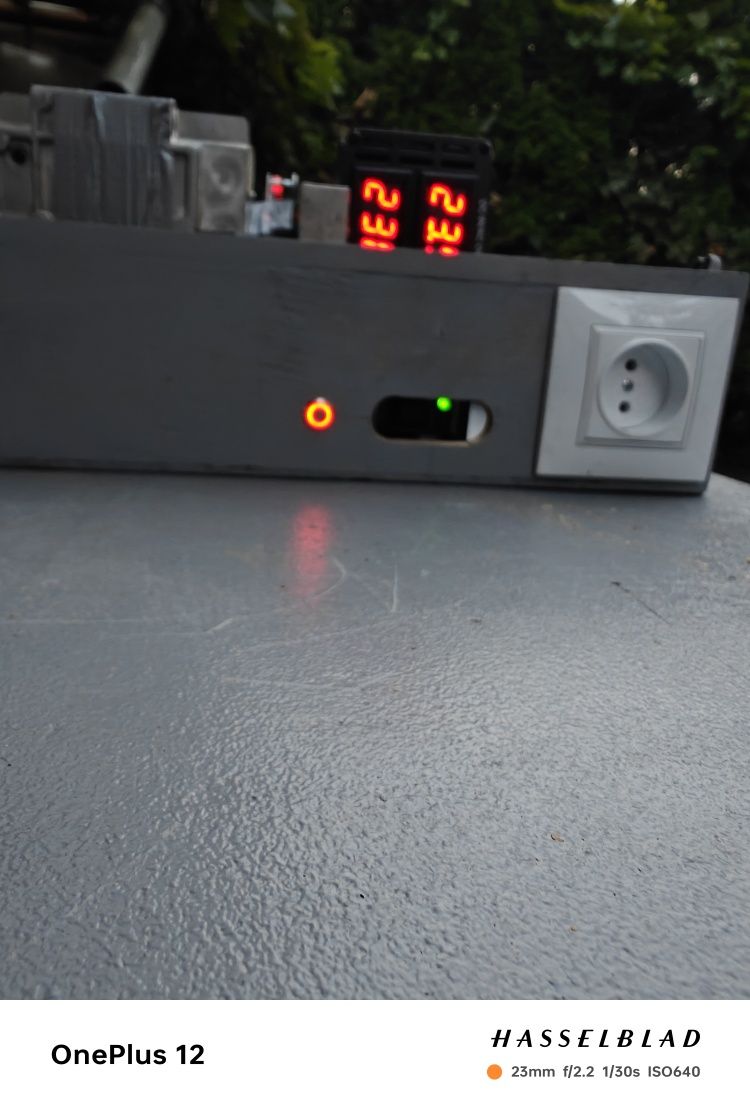 Magazyn energii z wyjściem na 220v