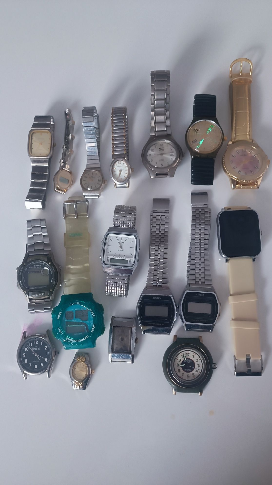Наручные часы Casio, Sanyo, Seiko, Adora